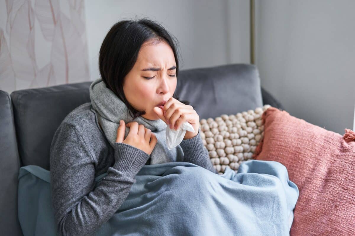 โรคไข้หวัดใหญ่ เกิดจากไวรัส Influenza สามารถติดได้จากการไอ จาม